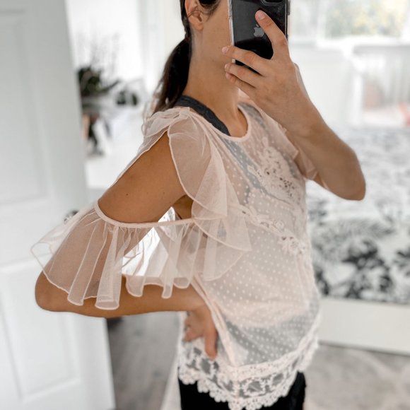 Forever 21 Ruffled Lace-Trim Top, size XS - Picture 3 of 4